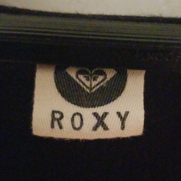 Romantic black dress 🖤 - Picture 2 of 4